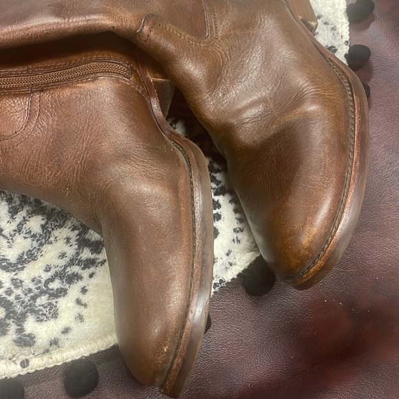 Tory Burch Kiernan 35MM Tumbled Leather Riding Boots Almond 6.5M - Picture 3 of 7